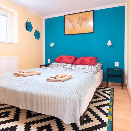 Cosy And Colorful