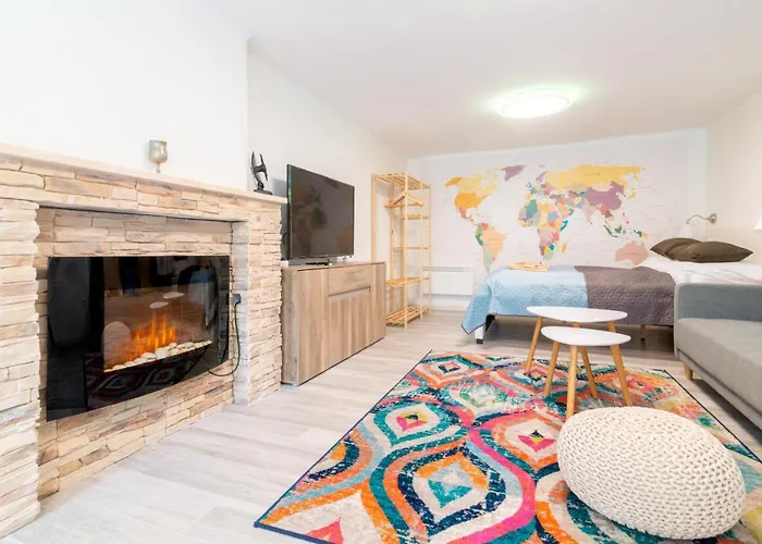 Apartment Cosy And Colorful Szentendre